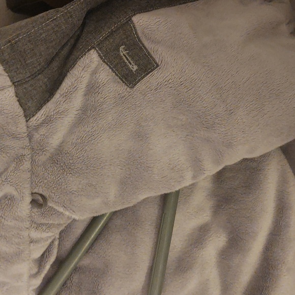 The North Face HyVent Women's Coat Size M - Picture 4 of 10